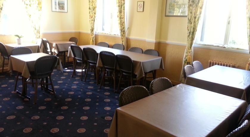 Arcantis Hotel La Residence Cergy Bagian luar foto