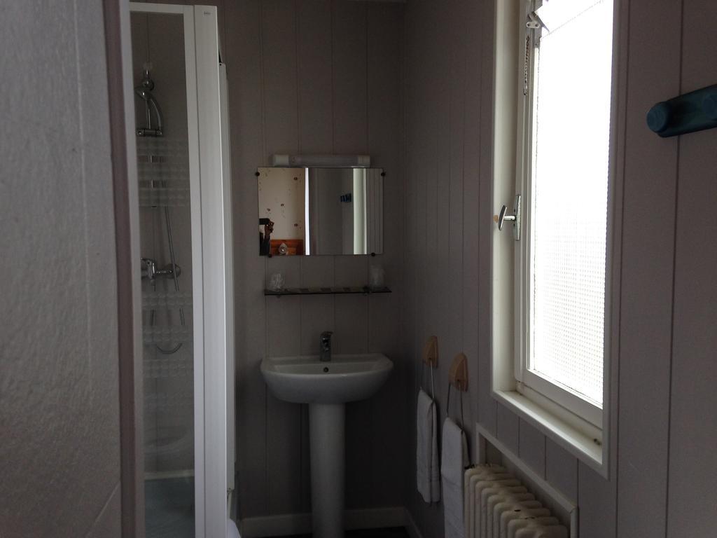 Arcantis Hotel La Residence Cergy Ruang foto